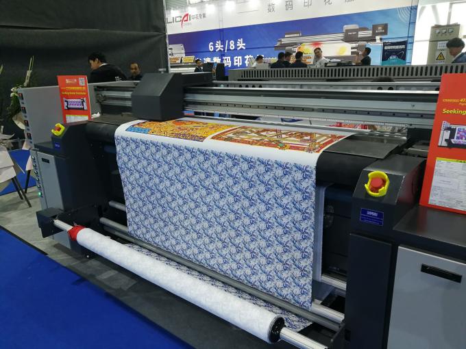 Bayrak Afiş Yapımı İçin Polyester Mürekkep Püskürtmeli Yazıcı Dgital Kumaş Baskı Makinesi 2