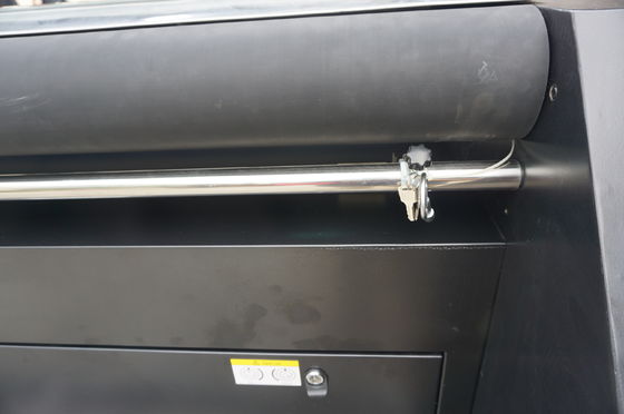 Roll Up Afiş Yapmak İçin Çok Renkli Otomatik Tekstil Dijital Baskı Makinesi