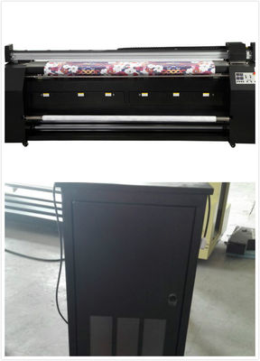 Geniş Formatlı Dijital Tekstil Baskı Makinesi 3200MM Özel Araba Bayrakları