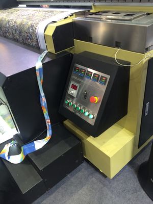 Çeşitli Bayrak Yapımı İçin 4 Epson DX7 Başlı Süblimasyon Baskı Makinesi