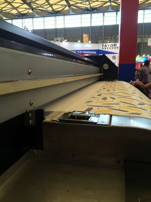 Numune Baskı Çözümleri İçin Dijital Tekstil Baskı Makinesi