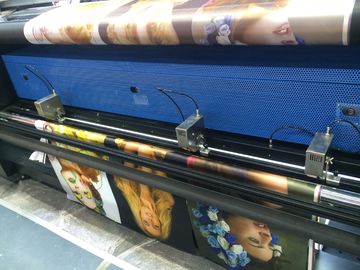 Otomatik Besleme Ve Doğrudan Rulo Polyester Kumaş Plotter Kumaş Baskı Makinesi