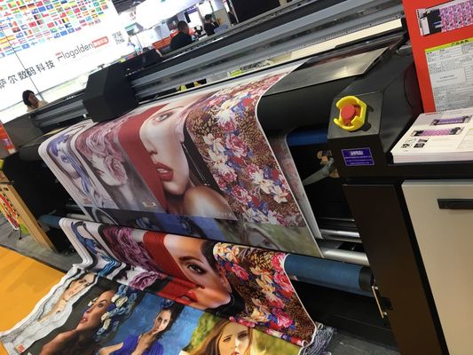 Polyester Afiş Bayrak Baskı Makinesi Rulo Tip Roll