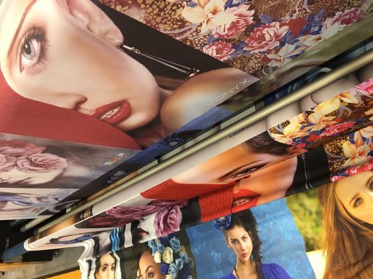 Cmyk Mürekkep Püskürtmeli Tekstil Baskı Makinesi Led İçin Düşük Tüketim - Kutu Kumaş