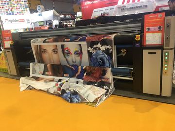 1800DPI 3.2m Dijital Kumaş Yazıcıları Bayrak Tekstil Yazıcısı